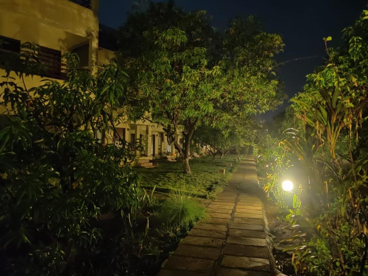 Gir Birding Lodge Sasan Gir Esterno foto