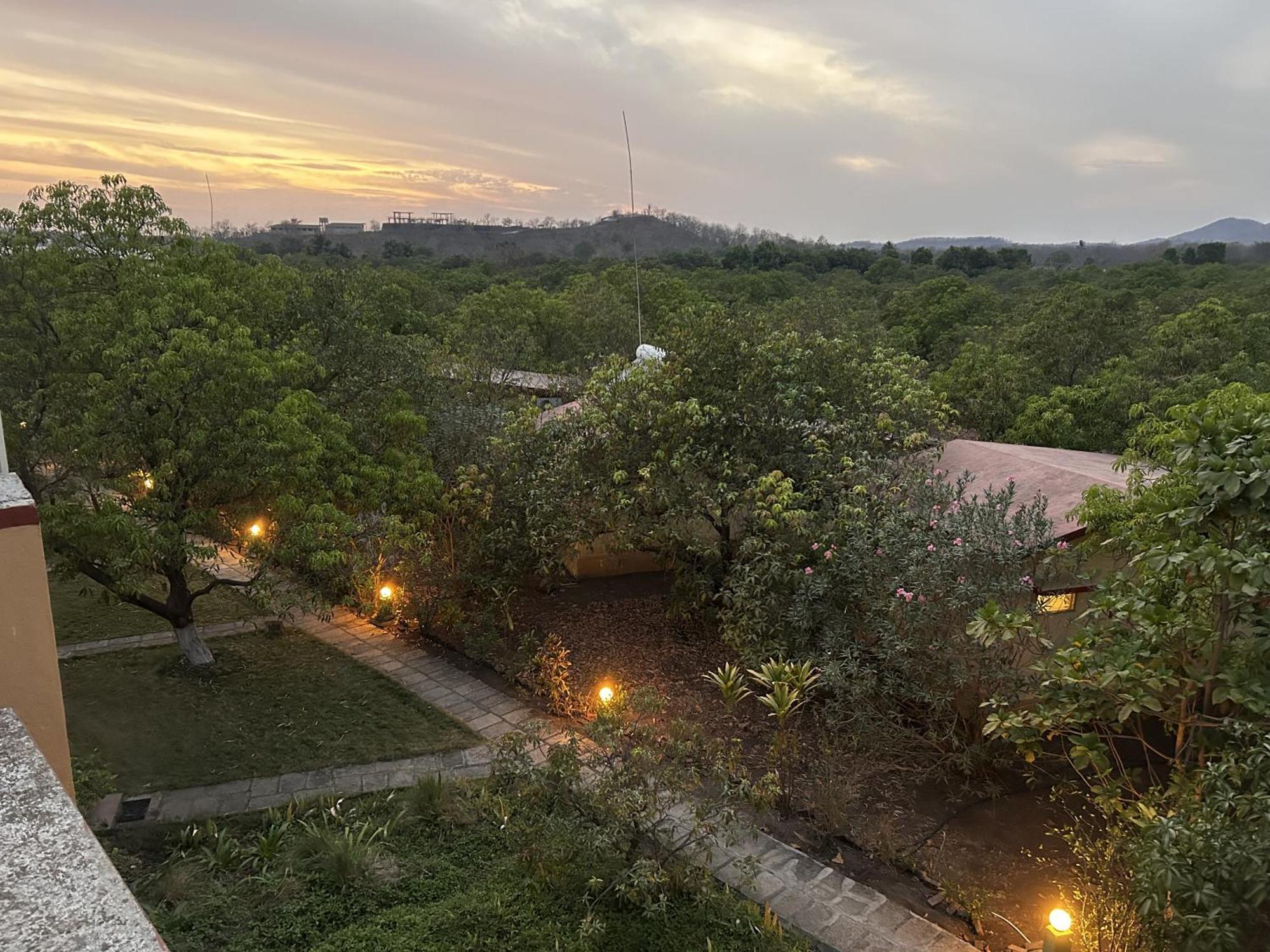Gir Birding Lodge Sasan Gir Esterno foto